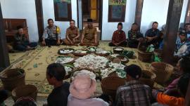 Lurah Bersama Pamong Hadir Dalam Rasulan Singkil dan Ngasem, Maknai Adat Warisan Leluhur